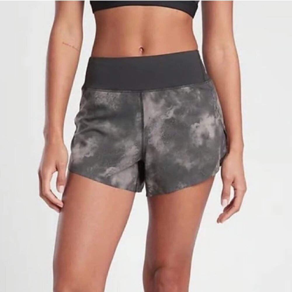 Athleta NWT Run With It Printed 3.5" Black and Gray Athletic Shorts Size1X